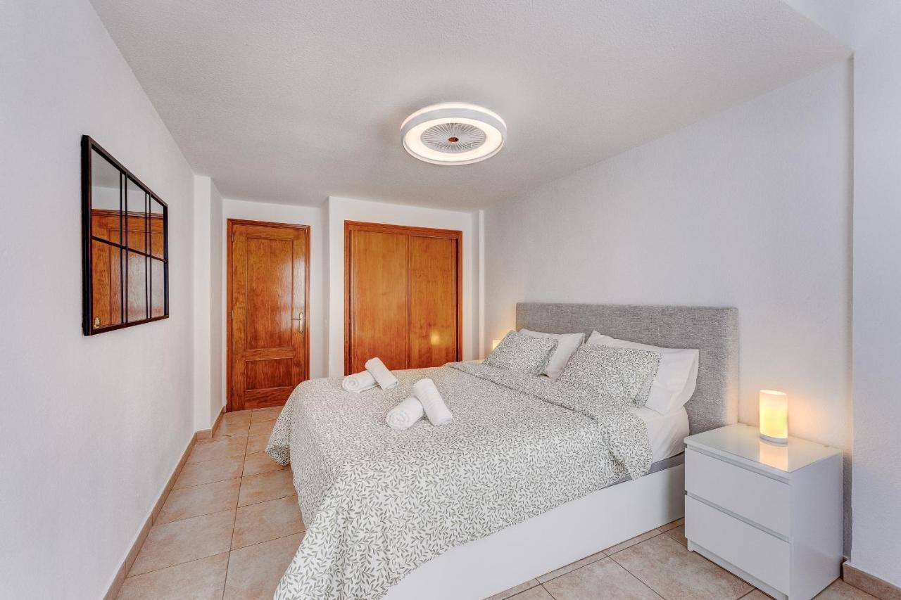 Pretty 1B Apartment In Diamantes 2, Heated Pool Лос Кристианос Экстерьер фото