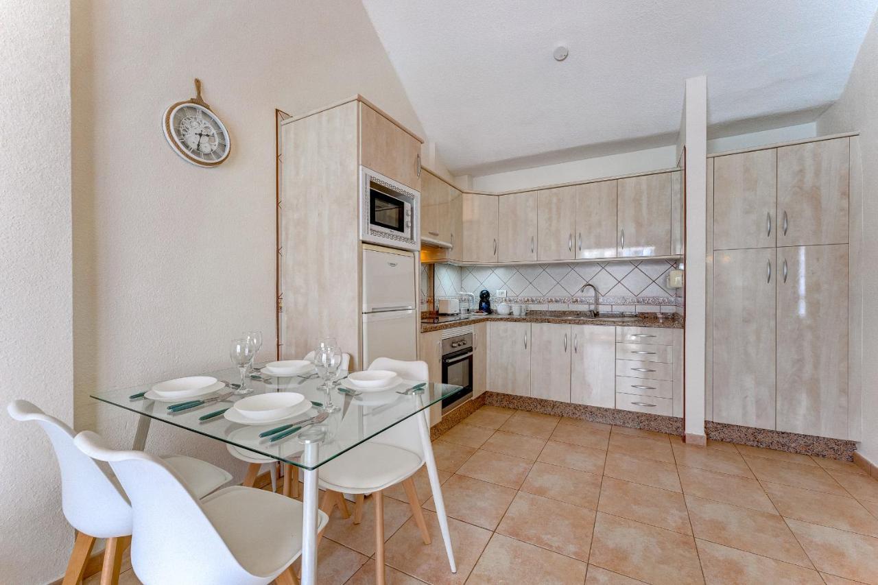 Pretty 1B Apartment In Diamantes 2, Heated Pool Лос Кристианос Экстерьер фото